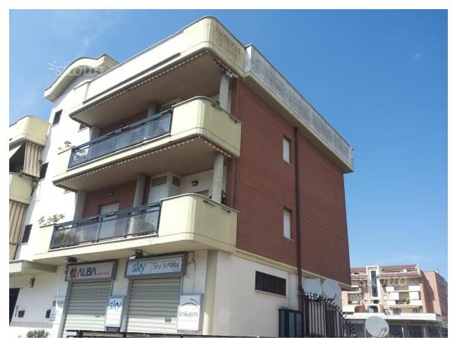 Anteprima foto 4 - Magazzino in Vendita a Aprilia (Latina)