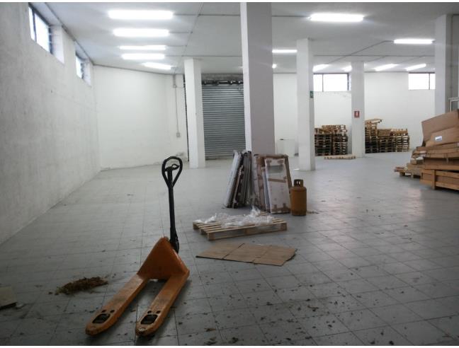 Anteprima foto 2 - Magazzino in Vendita a Nuoro - Centro città