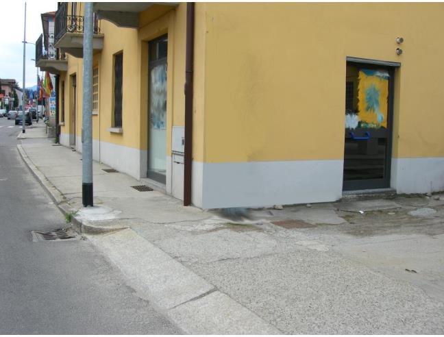 Anteprima foto 2 - Magazzino in Vendita a Omegna (Verbano-Cusio-Ossola)