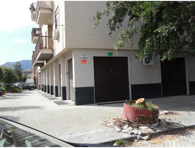 Anteprima foto 3 - Magazzino in Vendita a Palermo - Re Federico