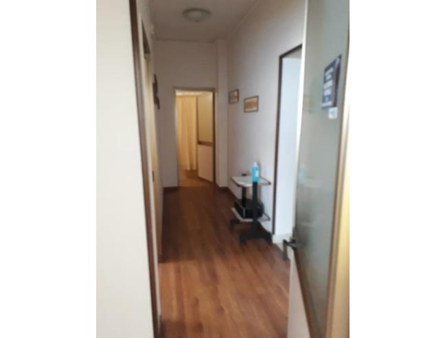 Anteprima foto 2 - Negozio in Affitto a Arzano (Napoli)