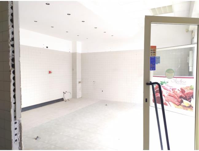 Anteprima foto 2 - Negozio in Affitto a Bitonto (Bari)