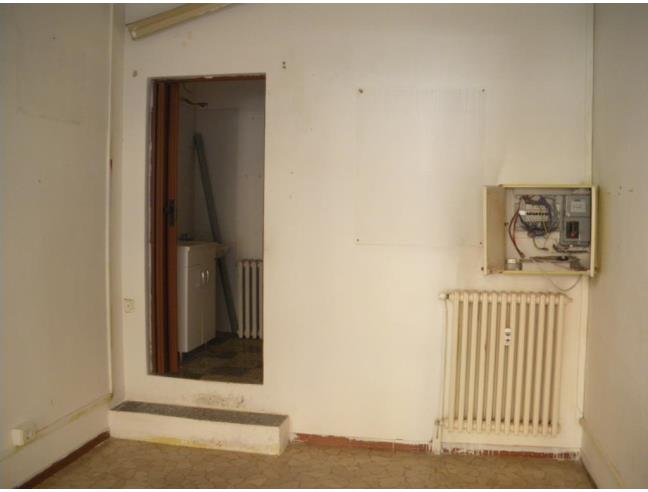 Anteprima foto 4 - Negozio in Affitto a Bologna - Mazzini