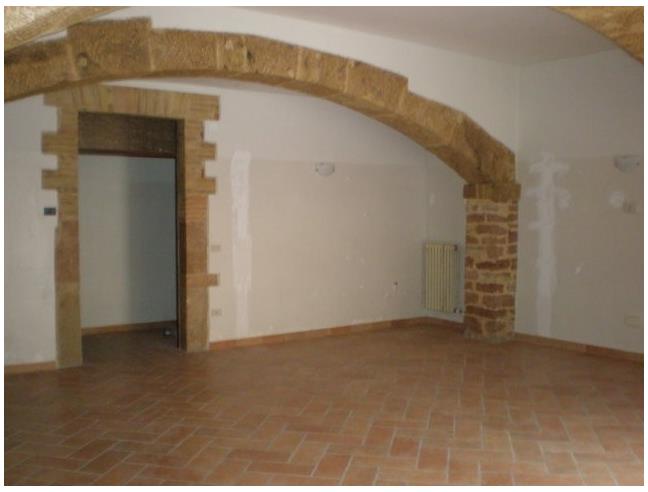 Anteprima foto 2 - Negozio in Affitto a Cerreto di Spoleto - Borgo Cerreto