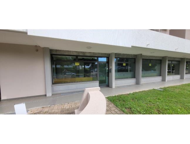 Anteprima foto 1 - Negozio in Affitto a Dalmine (Bergamo)