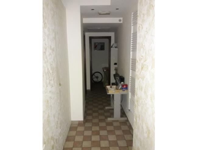 Anteprima foto 3 - Negozio in Affitto a Montesarchio (Benevento)