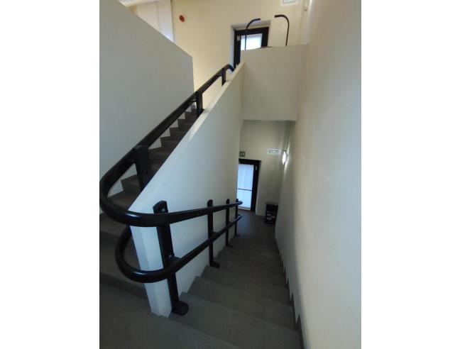 Anteprima foto 4 - Negozio in Affitto a Monza - Cazzaniga