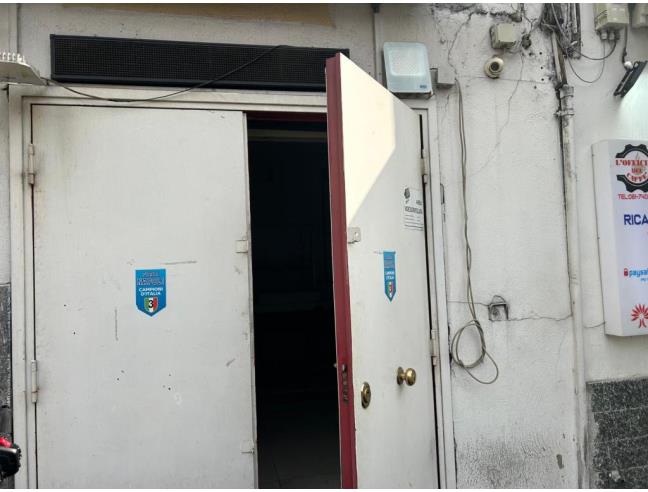 Anteprima foto 1 - Negozio in Affitto a Napoli - Chiaiano