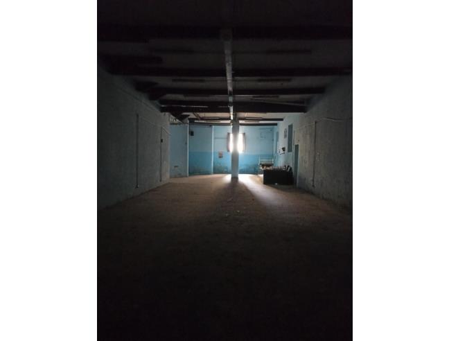 Anteprima foto 3 - Negozio in Affitto a Napoli - San Carlo all'Arena