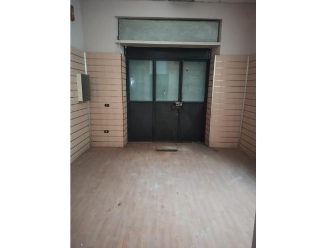 Anteprima foto 5 - Negozio in Affitto a Napoli - San Carlo all'Arena