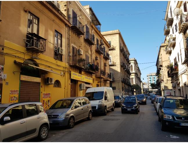 Anteprima foto 1 - Negozio in Affitto a Palermo - Maqueda