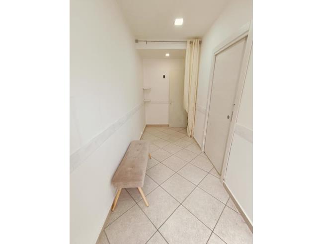 Anteprima foto 2 - Negozio in Affitto a Pozzuoli (Napoli)