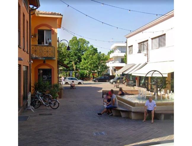 Anteprima foto 2 - Negozio in Affitto a Riccione (Rimini)