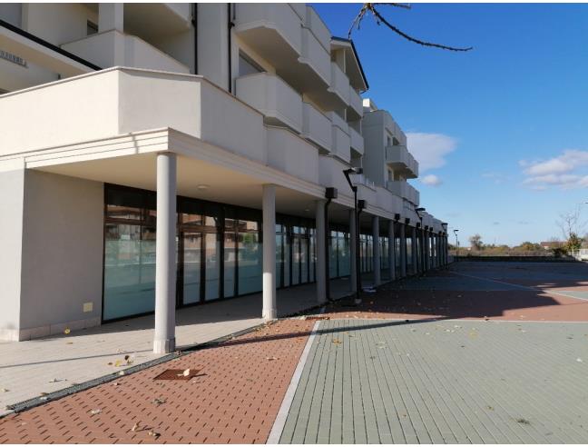 Anteprima foto 4 - Negozio in Affitto a Rimini - Corpolò
