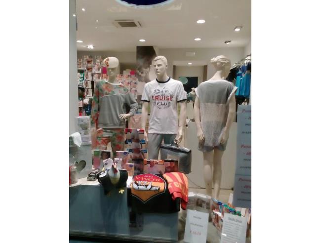 Anteprima foto 2 - Negozio in Affitto a Roma - Appio Latino