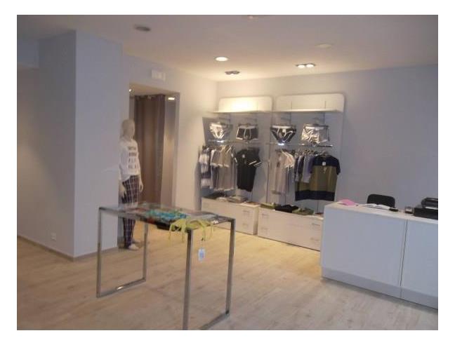 Anteprima foto 3 - Negozio in Affitto a Roma - Appio Latino