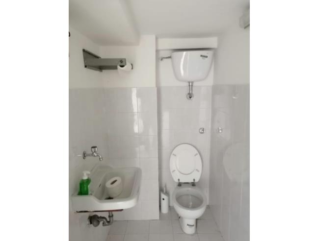 Anteprima foto 2 - Negozio in Affitto a Roma - Labaro