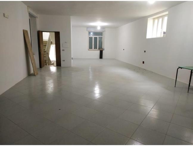 Anteprima foto 2 - Negozio in Affitto a Solofra (Avellino)