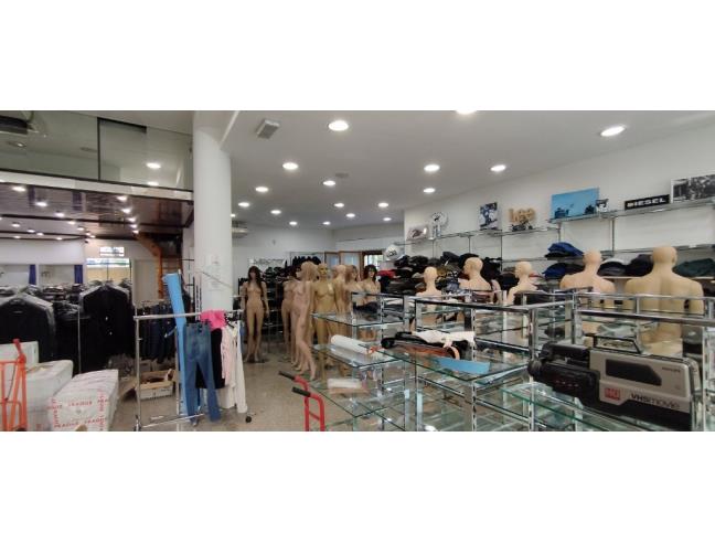 Anteprima foto 3 - Negozio in Vendita a Abano Terme - Monteortone