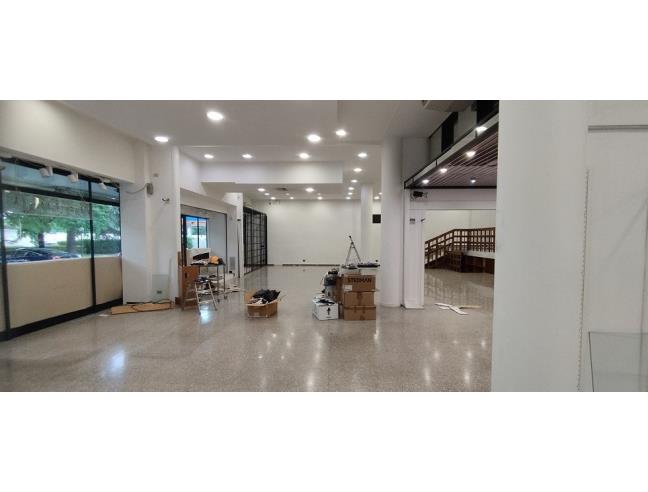 Anteprima foto 3 - Negozio in Vendita a Abano Terme - Monteortone