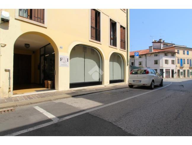Anteprima foto 2 - Negozio in Vendita a Arzignano (Vicenza)