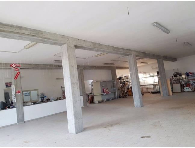 Anteprima foto 5 - Negozio in Vendita a Carpignano Salentino - Serrano