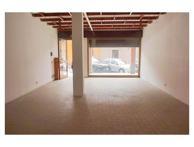 Anteprima foto 3 - Negozio in Vendita a Cislago (Varese)