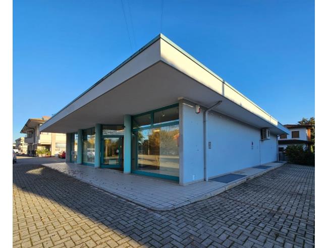 Anteprima foto 7 - Negozio in Vendita a Cordenons (Pordenone)