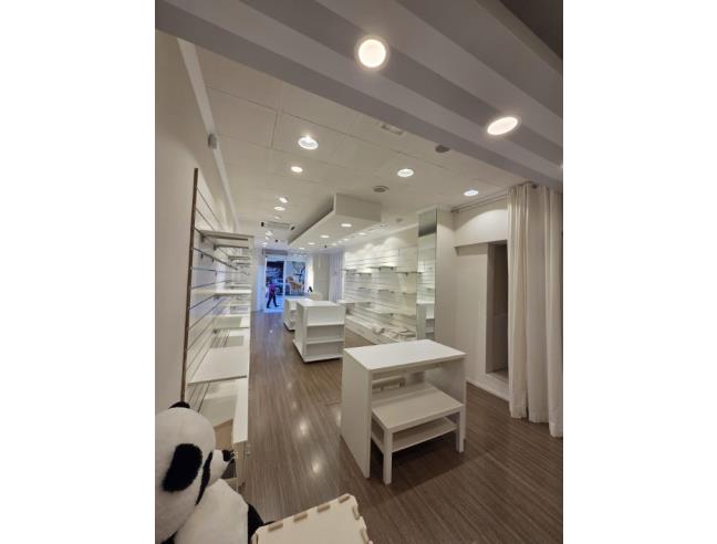 Anteprima foto 2 - Negozio in Vendita a Cosenza (Cosenza)