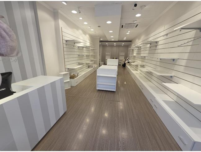 Anteprima foto 8 - Negozio in Vendita a Cosenza (Cosenza)