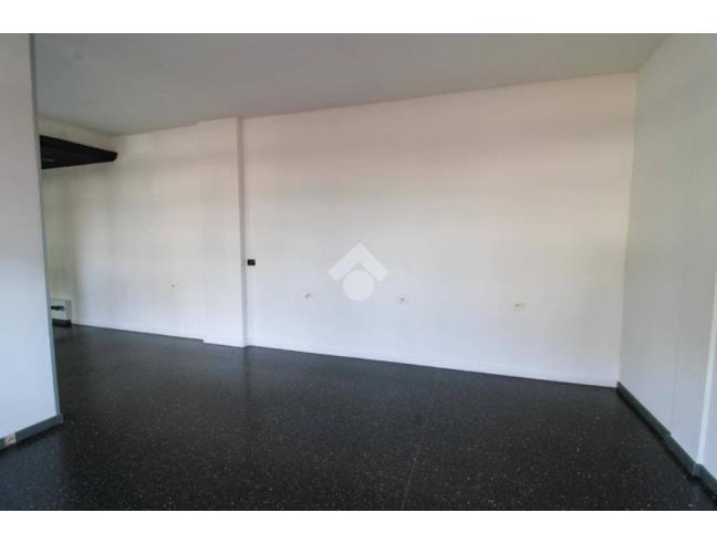 Anteprima foto 5 - Negozio in Vendita a Dalmine (Bergamo)