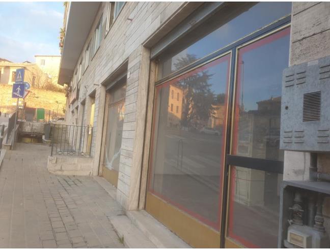 Anteprima foto 3 - Negozio in Vendita a Fermo (Fermo)