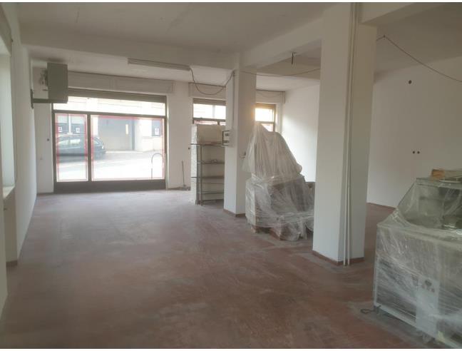 Anteprima foto 5 - Negozio in Vendita a Fermo (Fermo)