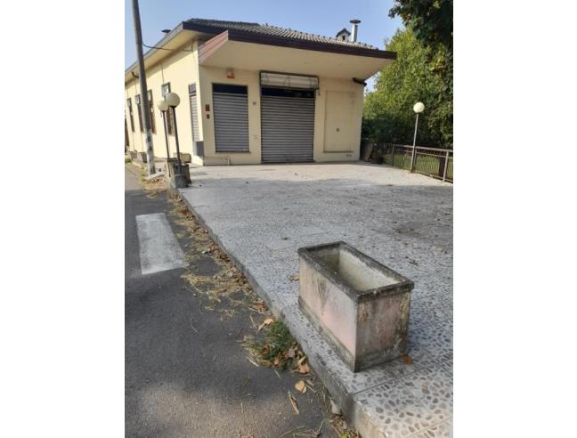 Anteprima foto 4 - Negozio in Vendita a Lardirago (Pavia)