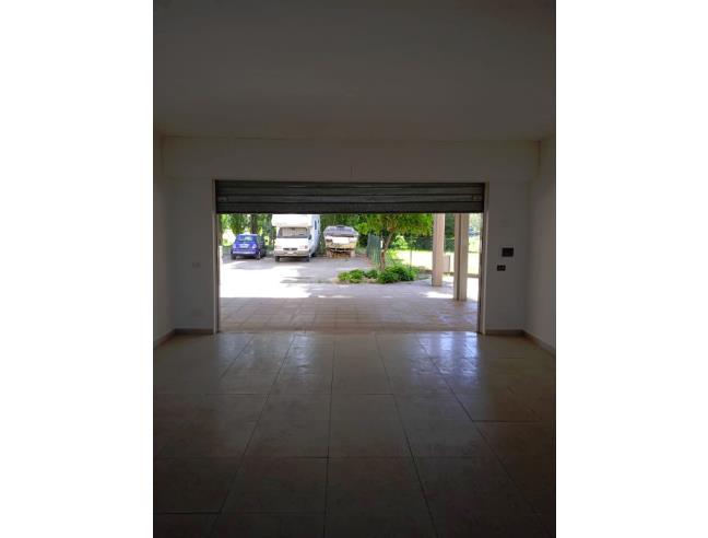 Anteprima foto 6 - Negozio in Vendita a Latina - Latina Scalo