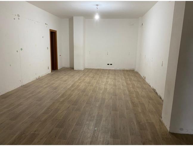 Anteprima foto 3 - Negozio in Vendita a Latina - Nascosa