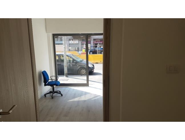 Anteprima foto 3 - Negozio in Vendita a Milano - Lorenteggio