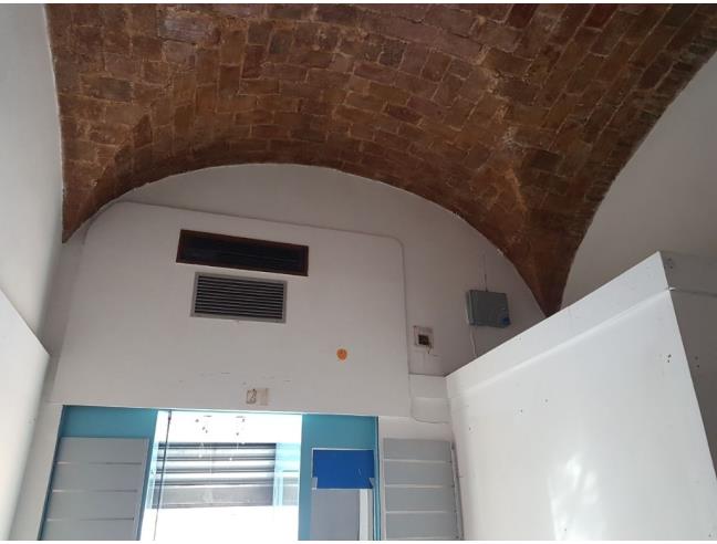 Anteprima foto 1 - Negozio in Vendita a Napoli - Centro Storico