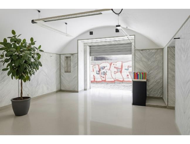 Anteprima foto 3 - Negozio in Vendita a Napoli - Pendino