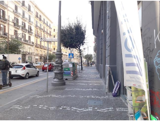 Anteprima foto 8 - Negozio in Vendita a Napoli - Pendino