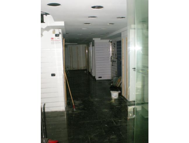 Anteprima foto 3 - Negozio in Vendita a Napoli - San Giovanni A Teduccio