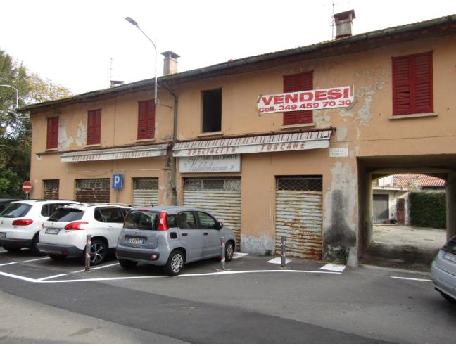Anteprima foto 5 - Negozio in Vendita a Olgiate Comasco (Como)