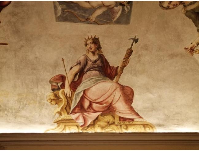 Anteprima foto 2 - Negozio in Vendita a Reggio Emilia - Centro città