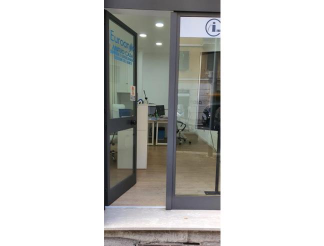 Anteprima foto 2 - Negozio in Vendita a Roma - Tuscolano