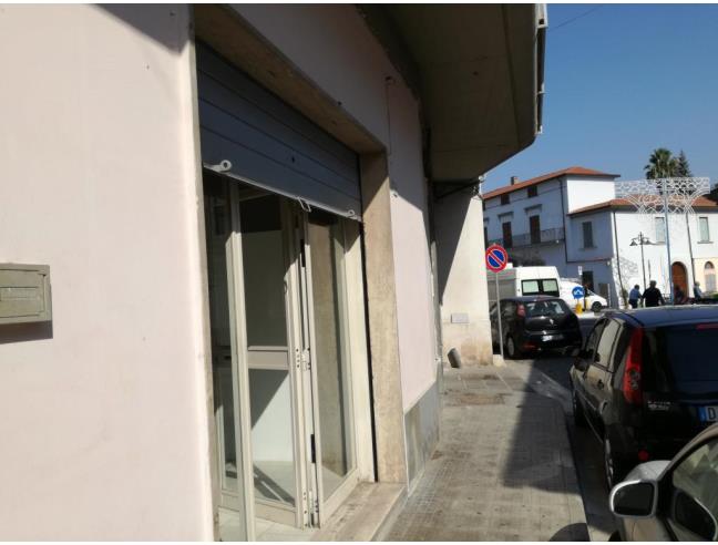 Anteprima foto 3 - Negozio in Vendita a Rotondi (Avellino)