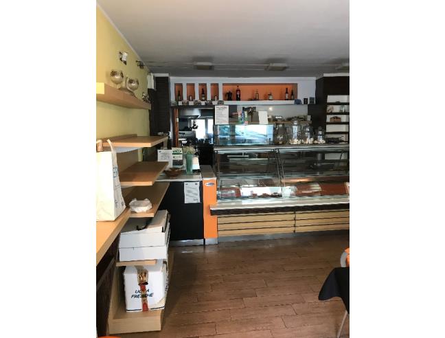 Anteprima foto 2 - Negozio in Vendita a San Pellegrino Terme (Bergamo)