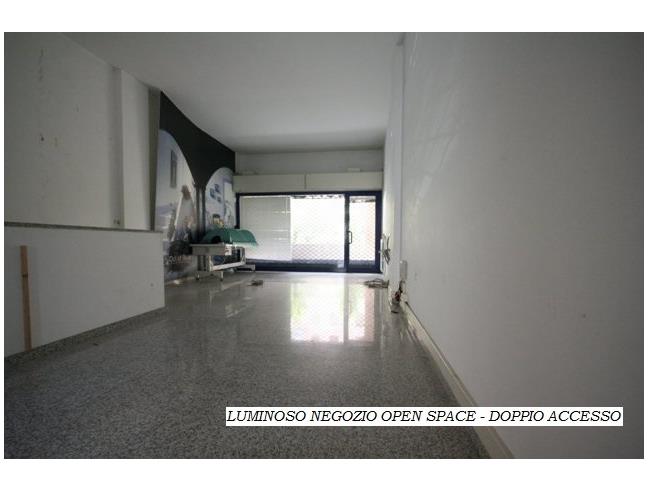 Anteprima foto 3 - Negozio in Vendita a Saronno (Varese)
