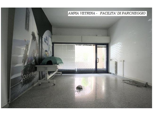 Anteprima foto 4 - Negozio in Vendita a Saronno (Varese)