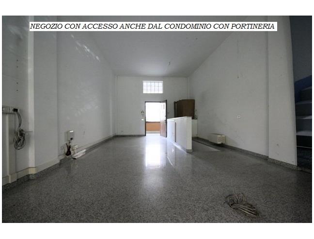 Anteprima foto 5 - Negozio in Vendita a Saronno (Varese)