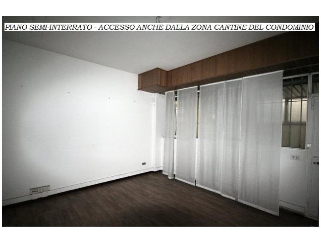 Anteprima foto 8 - Negozio in Vendita a Saronno (Varese)